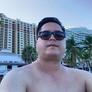 Meet your Posher, Eduardo e